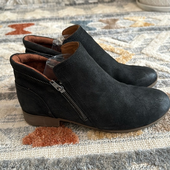 Cobb Hill Crosbie Bootie - Picture 1 of 9
